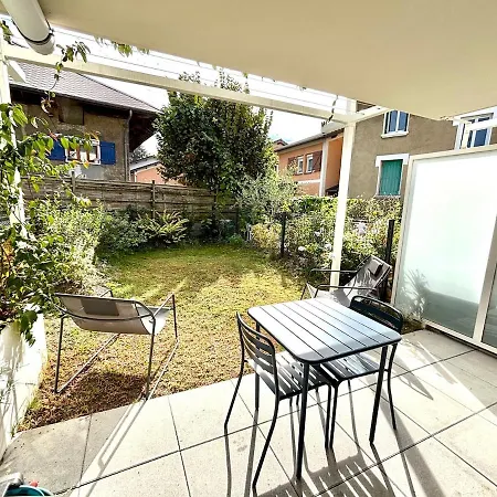 Au Grand Port Terrasse, Jardin Privé Et Garage Inclus *